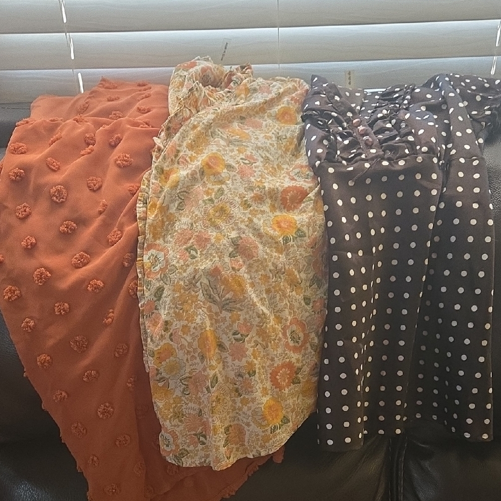 Bundle- 3 Fall Floral and Polka Dot Women's Tops Collection Sz M